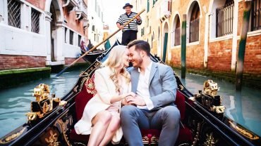 Venice-Gondola-Rides-Grand-Canal-Tours-A-Romantic-Journey